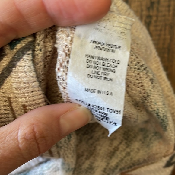 Ginger G size M knot top Aztec design - Picture 4 of 5